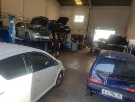 Taller mec nico en torrevieja automoci n issocar 8